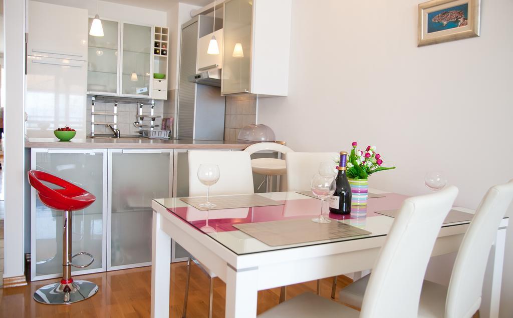 Luxury Beach Front Apt With Seaside View And Free Parking Split Exterior foto